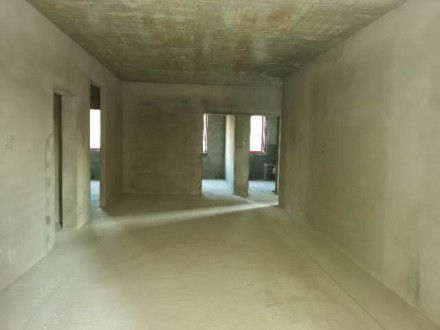 双龙苑 4室 145㎡ 118万带车位 毛坯