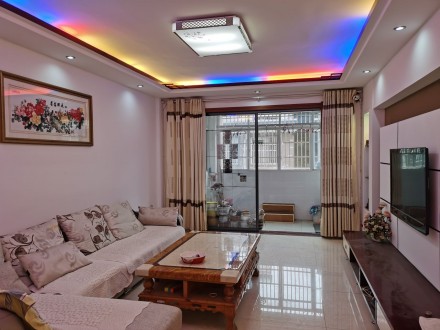 振龙山庄 3室 140㎡ ＋28㎡车库106.6万 精装修