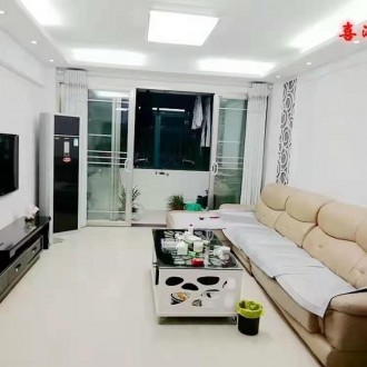 天泰花园 3室 133㎡ 130万带车位杂物间