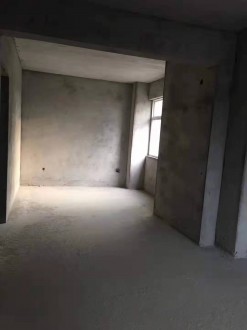 实验中学紧邻天龙东村138平米毛坯房带复式楼