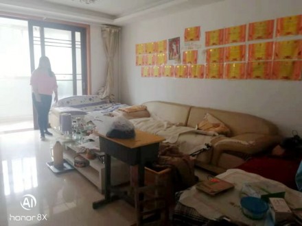 金色家园 普通住宅 111平米，98万，含杂物间