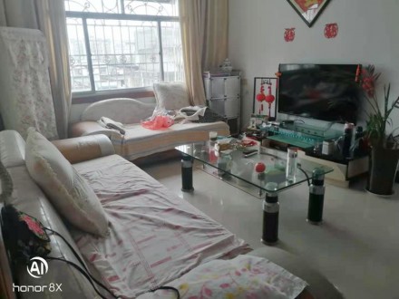人民路附近精装 3室 2厅1卫99㎡ 76,8万 含杂物间