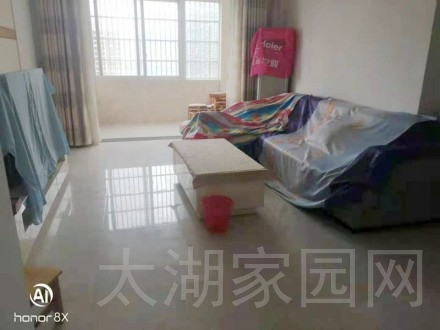 玉龙华府 3室 2厅1卫125㎡ 119万 精装修含杂物间