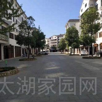 文博园烟雨江南中间层 3室 106㎡ 76万 毛坯