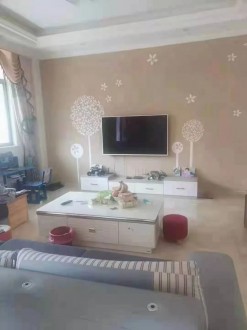 高速路口两间三层 1室 330㎡ 180万 精装修