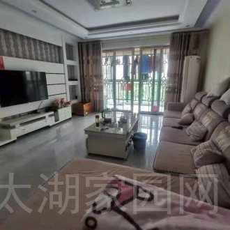 龙城庄园 3室 138㎡ 116.8万 精装修