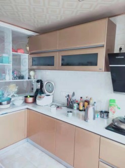 龙城庄园黄金楼层 3室 138㎡ 126.8万 精装修