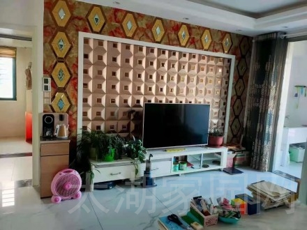 晋湖家园 3室 140㎡  精装修带车位 142.8万