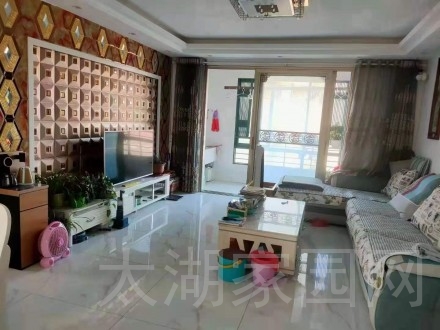 晋湖家园 3室 140㎡ 142.8万 精装修