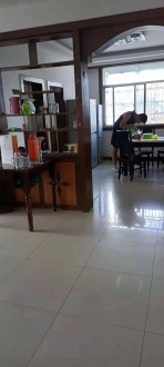 振龙山庄5楼带复式  127㎡ 98.8万 精装修带杂物间