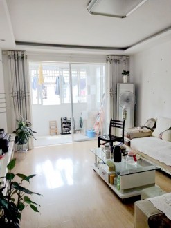 振龙山庄 3室 116㎡ 109.8万 精装修带车库