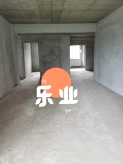 凤凰城毛坯房 3室 126㎡ 110万