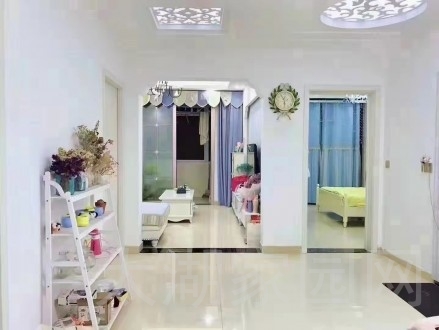 玉龙华府 3室 107㎡ 93.8万