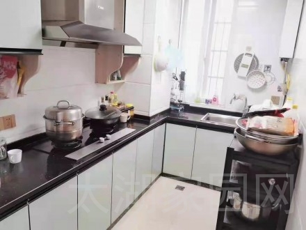 烟雨江南 3室 106㎡ 精装修复式楼  40万