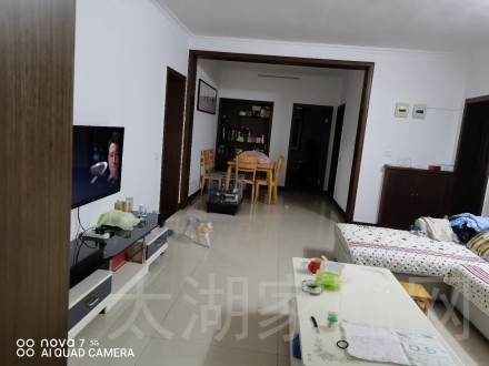 天龙东村4楼 3室 114㎡  精装修带大车库 93.8万