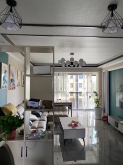 幸福里好楼层 3室 136㎡  精装修带车位 128万