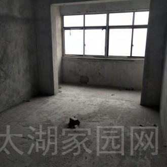 双龙苑 3室 115㎡ 毛坯带车位 103.6万