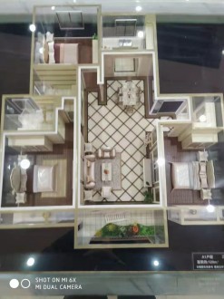 御湖城 3室 毛坯 112万