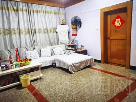 晋湖山庄 3室 83㎡  精装修 65万