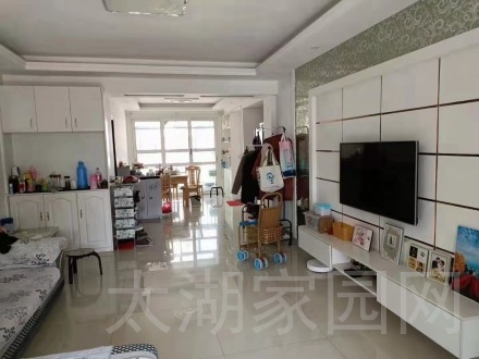 晋湖家园顶层带复式 3室 123㎡ 精装修带大杂物间 105万