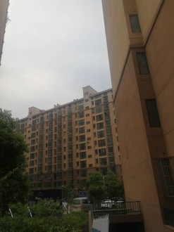 晋湖山庄 3室 101㎡ 88万 精装修