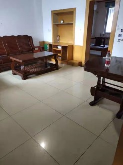 晋湖山庄 3室 84㎡ 71.8万 精装修