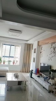 龙城庄园 3室 109㎡  精装修带大杂物间 99.8万