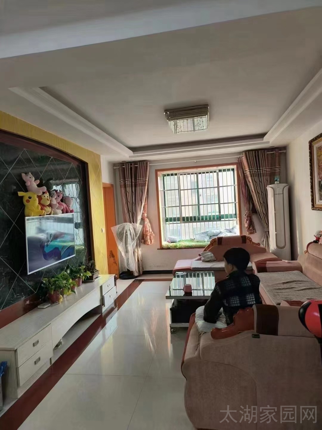 龙城庄园 三室两厅 精装修 109平 售价88.8万 首付仅18万 产证满五唯一税低