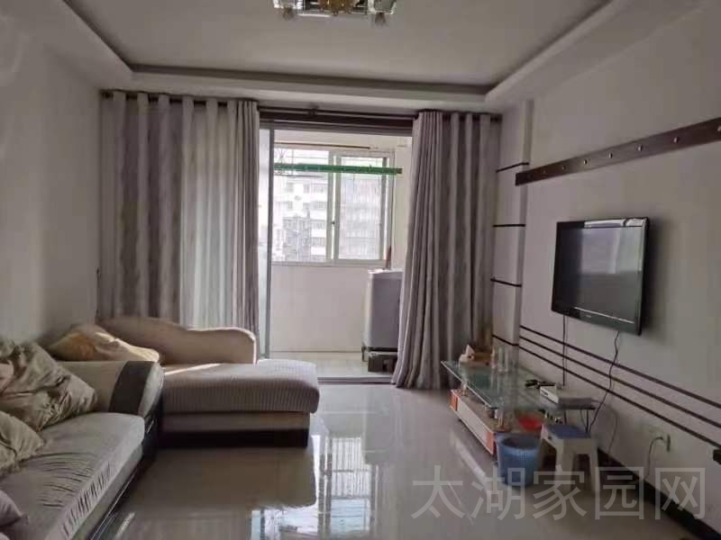 振龙山庄 3室 105㎡ 15000元/月