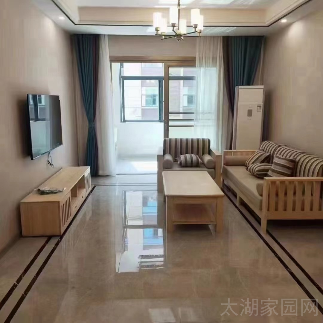 御湖城养老中心 3室 122㎡ 50万 精装修