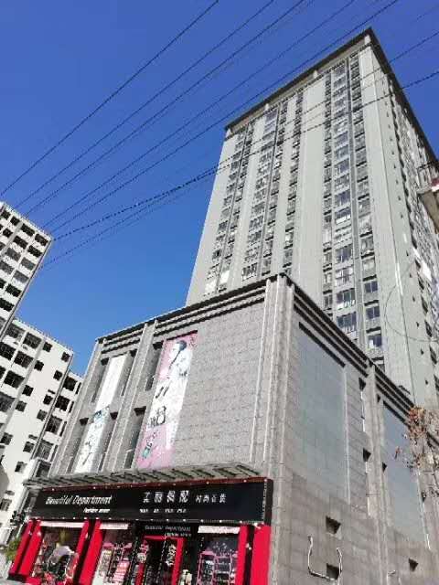 方竹园15楼105平方毛坯房带车位75万出售