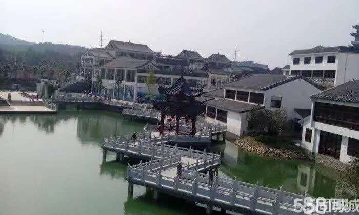 烟雨江南2楼113平方毛坯房73.6万出售