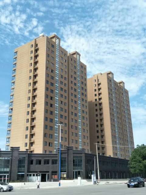 龙山南苑110平方毛坯房带车位76万出售