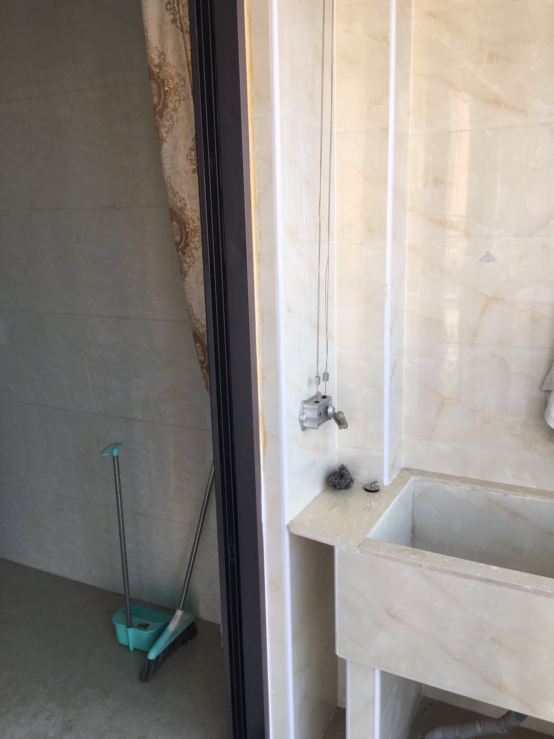 晋湖家园中间楼层一梯一户，黄金户型三室两厅两卫好房出售