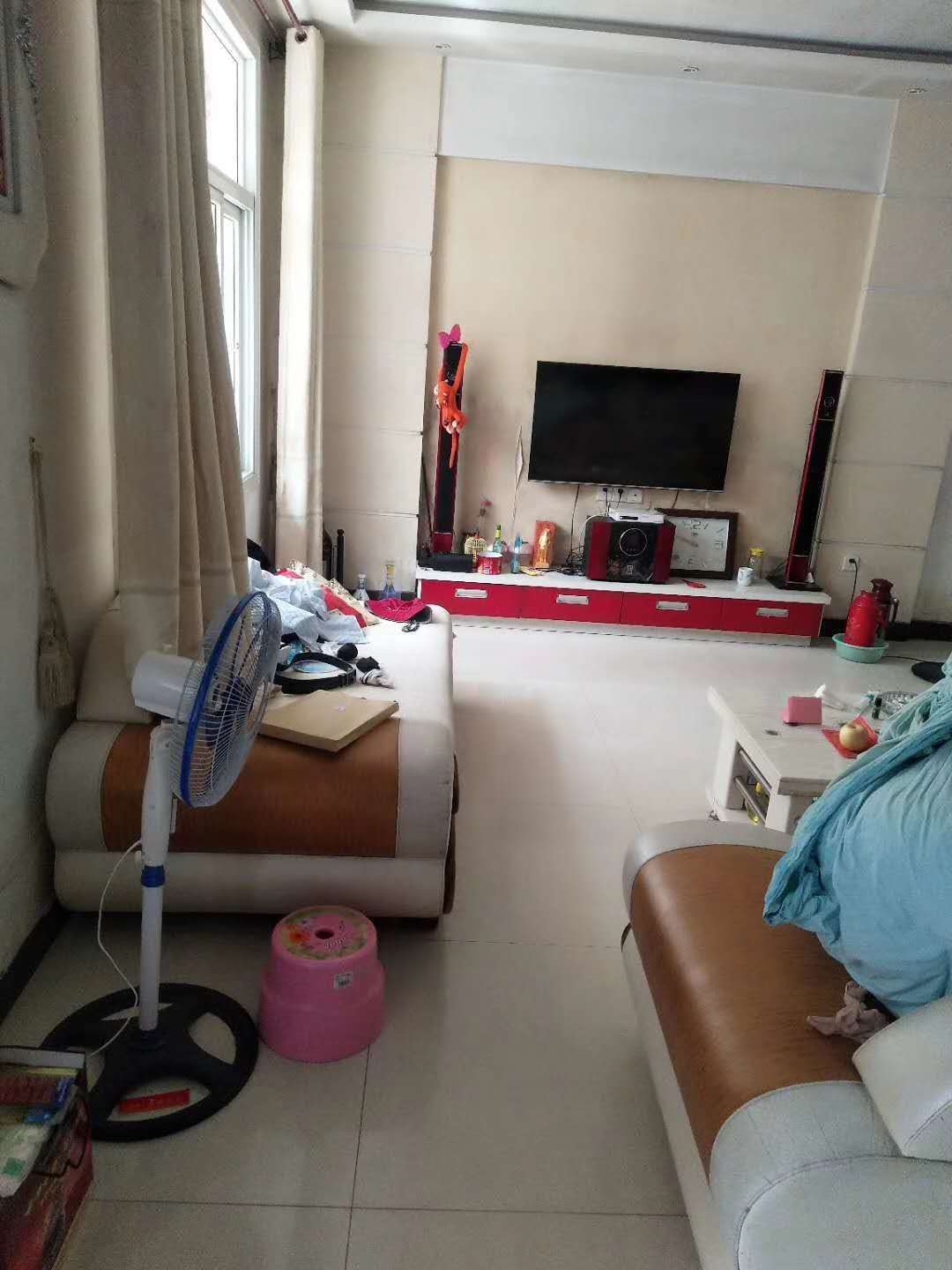 方合小区两间两层庭院房