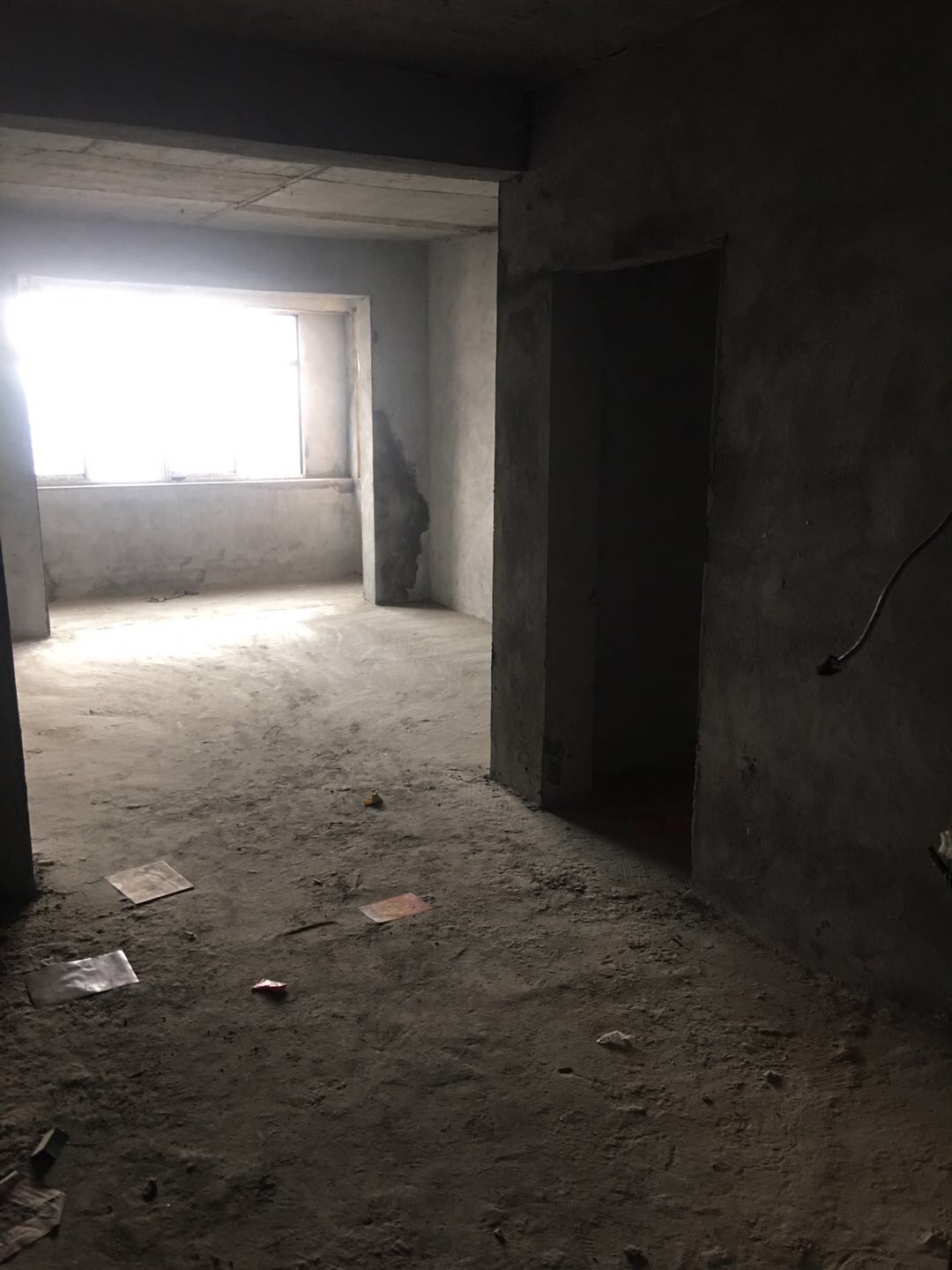 烟雨江南2楼120平米毛坯好房出售