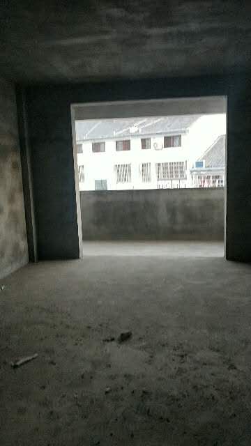 烟雨江南四楼113平毛坯72.8万