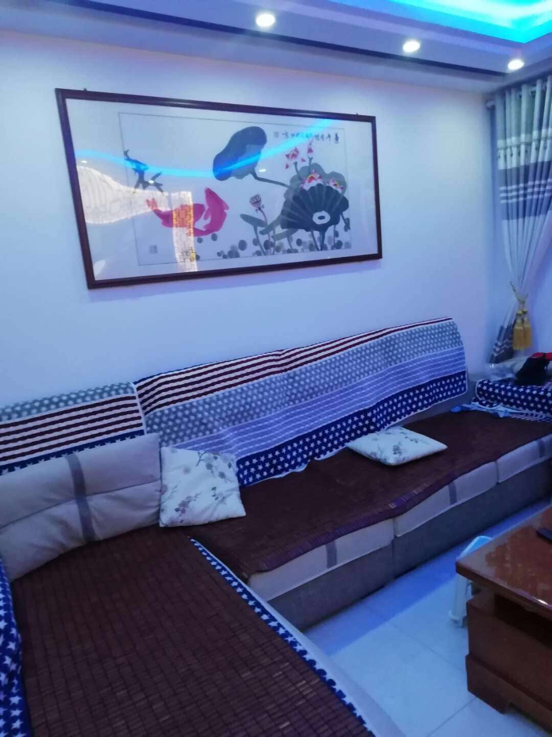 龙城庄园三室两厅两卫精装房