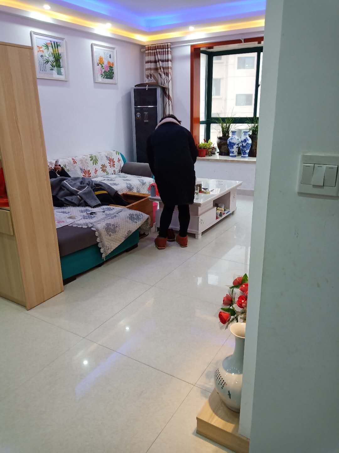龙城庄园精装好楼层单元房带杂物间