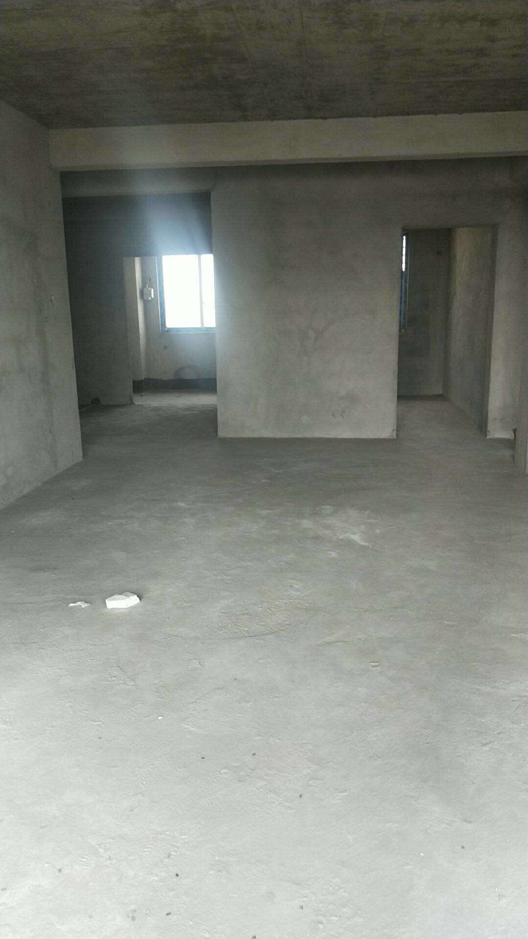 玉龙华府6楼120平米带复式毛坯好房出售，带杂物间