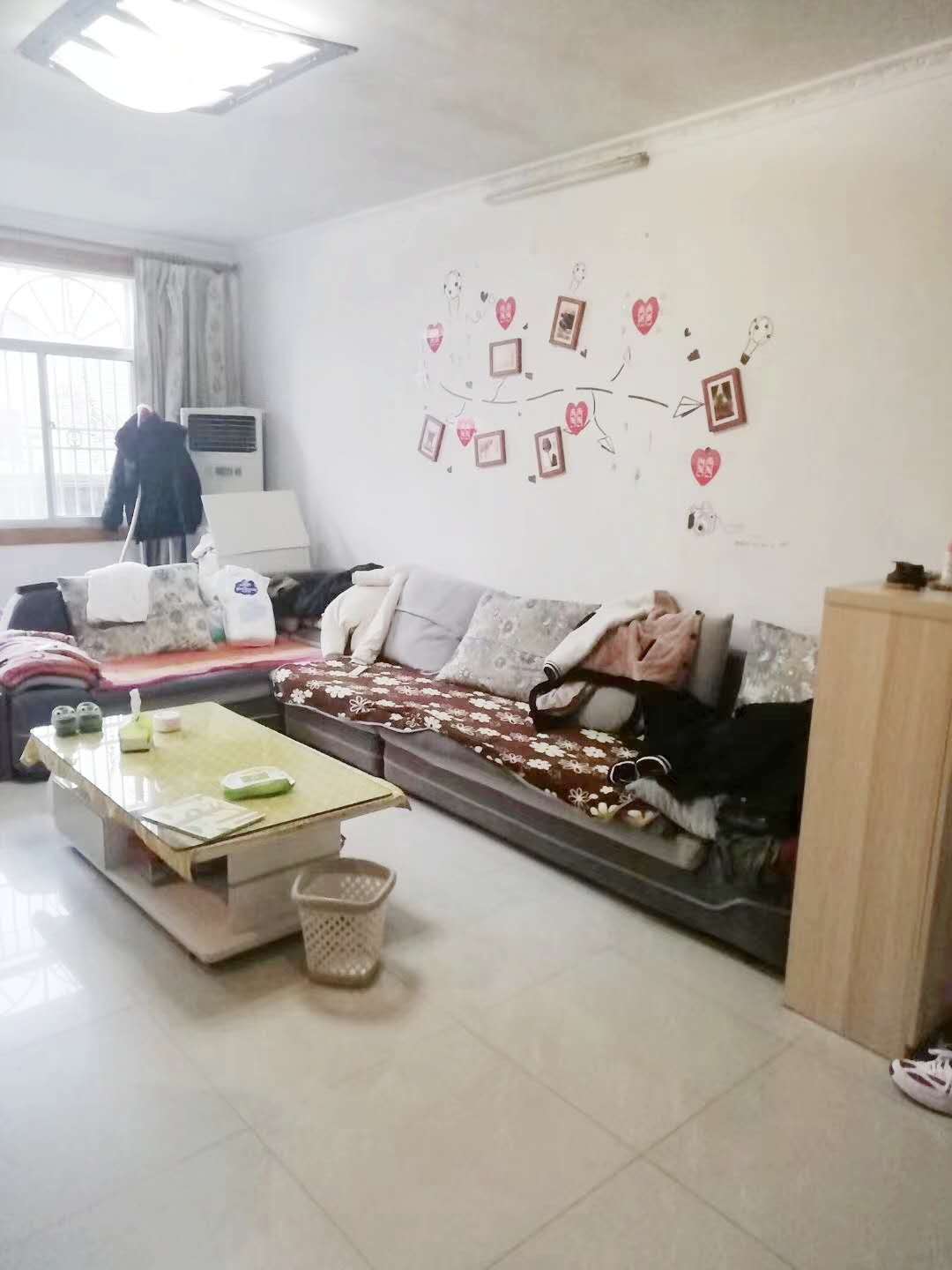 新小老校区，步行街旁，黄金地段学区房