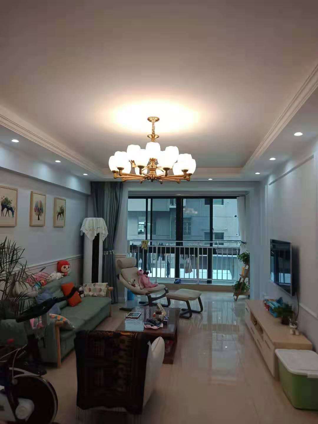 方合小区2楼129平方精装修102万出售