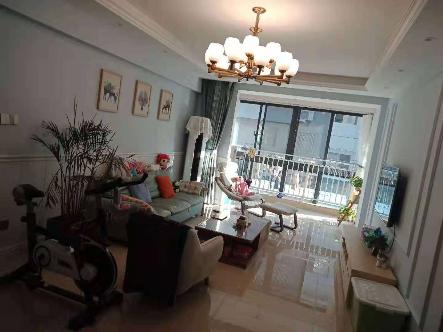 方合小区2楼129平方精装修带杂物间出售