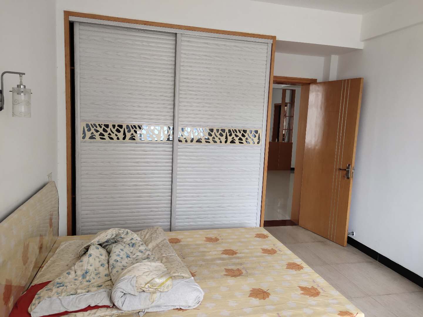 晋湖家园  130㎡ 1300元/月