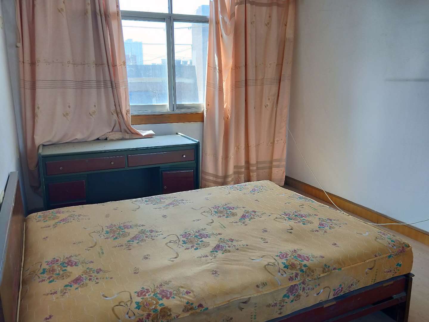 晋湖家园  126㎡ 带复式楼带杂物间出售