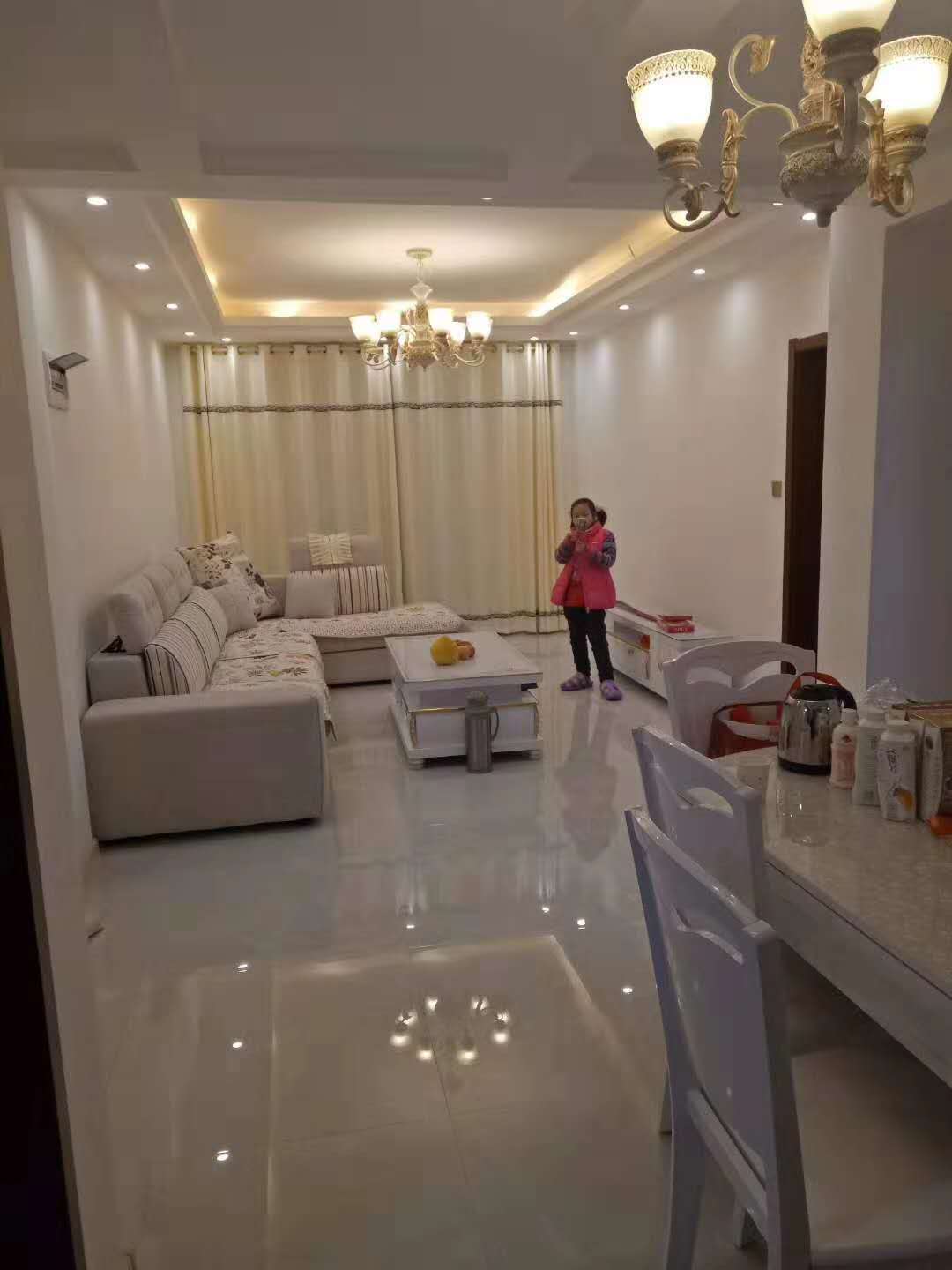 文博园烟雨江南  3楼103平方精装修81.8万出售