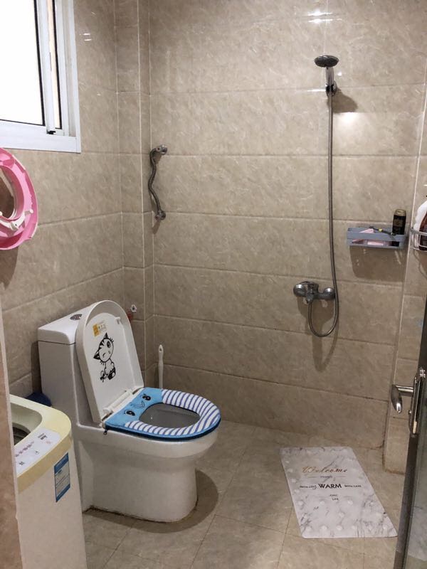 金色家园  110㎡ 0元/月