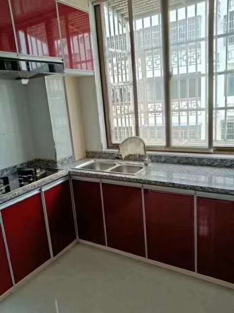 烟雨江南3楼103平方精装修80万出售