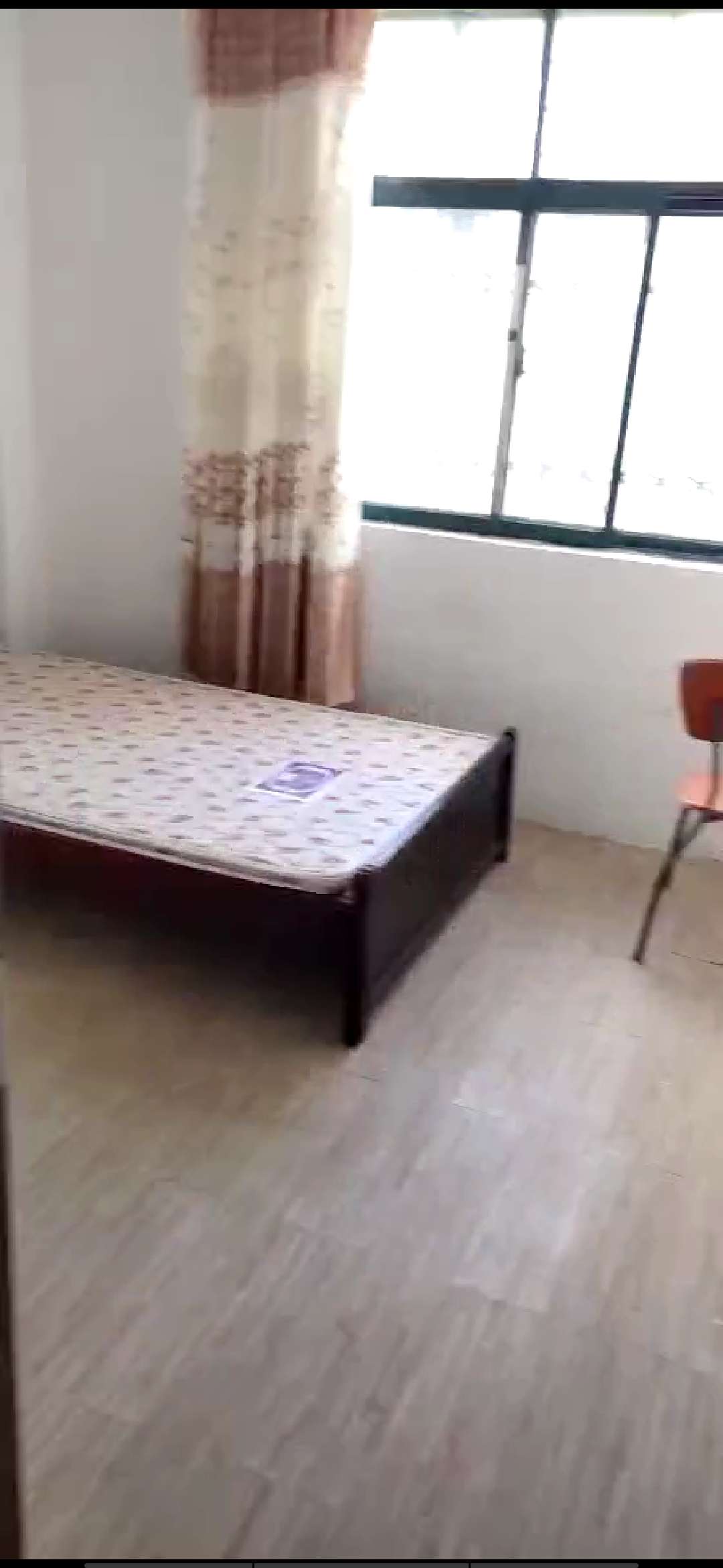 晋湖家园  126㎡ 105万元精装带杂物间
