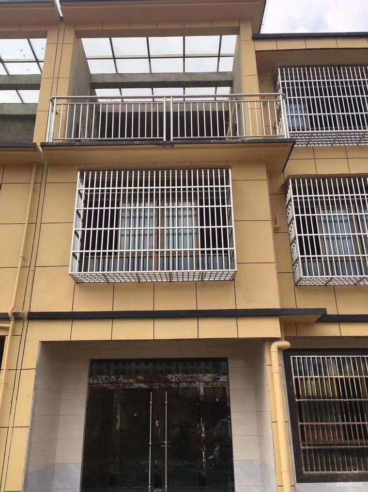 龙安小区  168㎡ 68万元